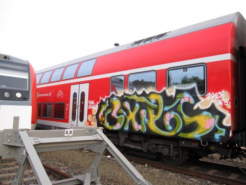 10_graffiti