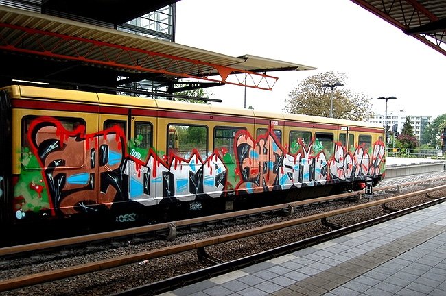 Красивое граффити на вагоне