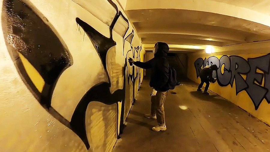 EKHYL – Underpass Graffiti