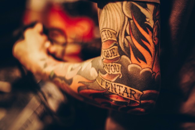Какие тату сейчас в тренде и как правильно ухаживать за татуировкой